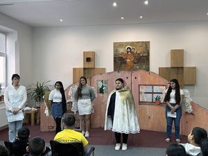 Vystoupení deváťáků - divadelní představení o sv. Mikuláši